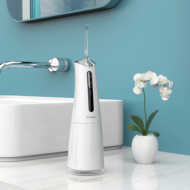 4 Mode Kerja 300ml Electric Jet Cordless Portable Water Flosser Oral Clean