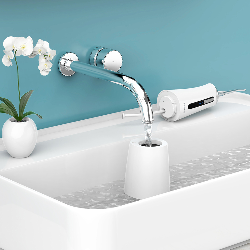 4 Mode Kerja 300ml Electric Jet Cordless Portable Water Flosser Oral Clean