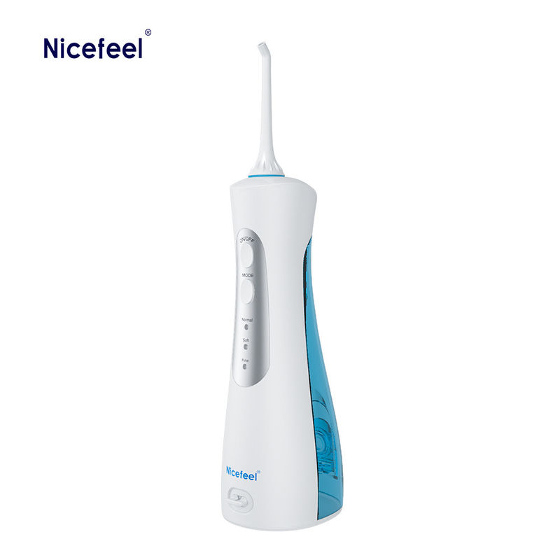 Flosser Air Cerdas 150ml Warna Putih Dengan Ujung Jet Bersih Gigi